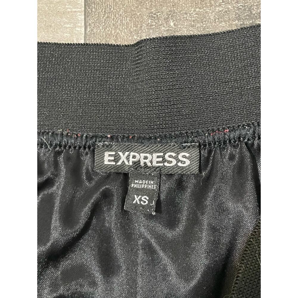 Express Womens Flowy Floral Shorts Sheer Lined Elastic Waistband Sz XS Black - Picture 5 of 7